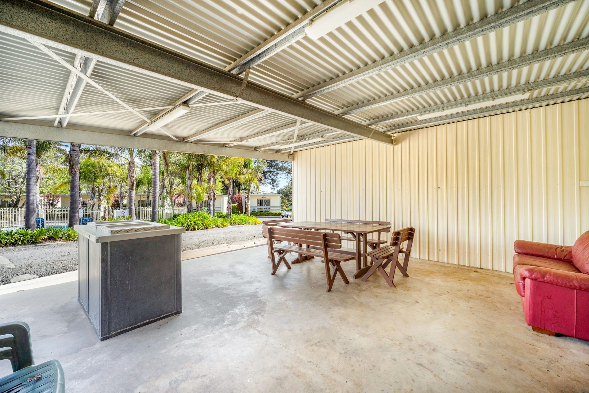 BBQ Facilities — photo 1 of 3