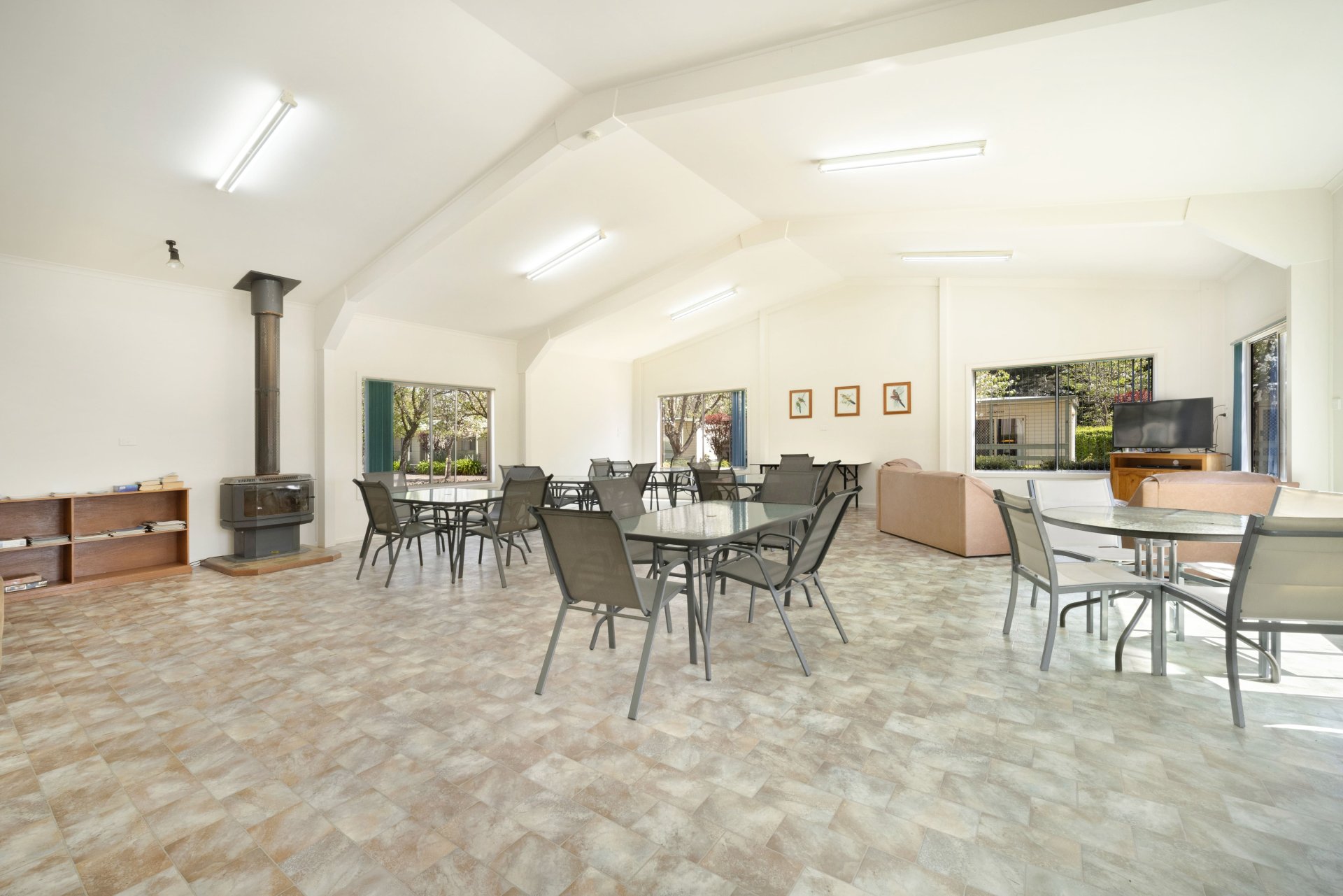 Function Room — photo 2 of 3